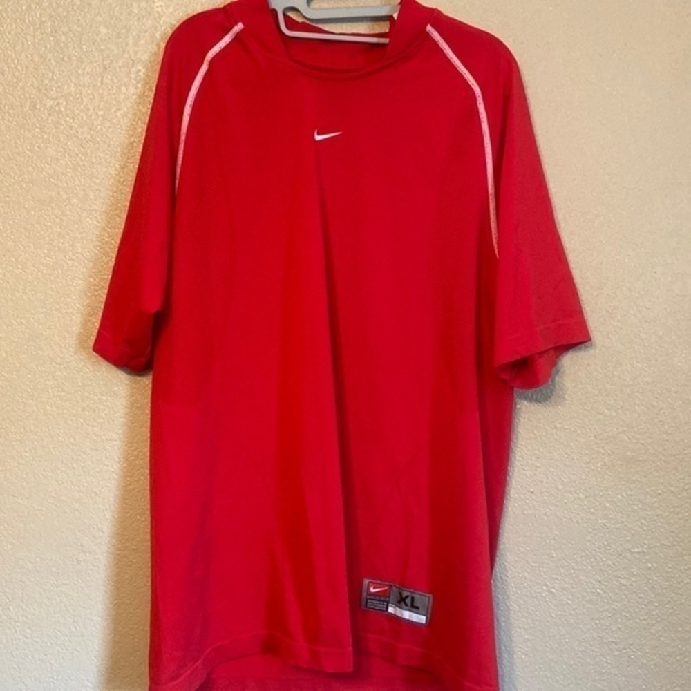 Red NIKE shirt
BIN #5